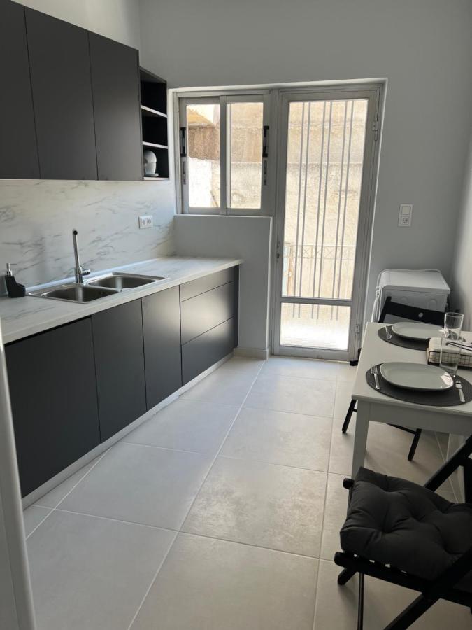 Modern Living In Markopoulo Center Markopoulo Mesogaias Bagian luar foto